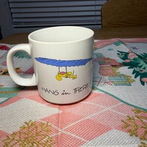 VTG Russ Berrie "Hang in There" coffee mug.